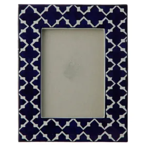 Blue & White Quatrefoil Frame