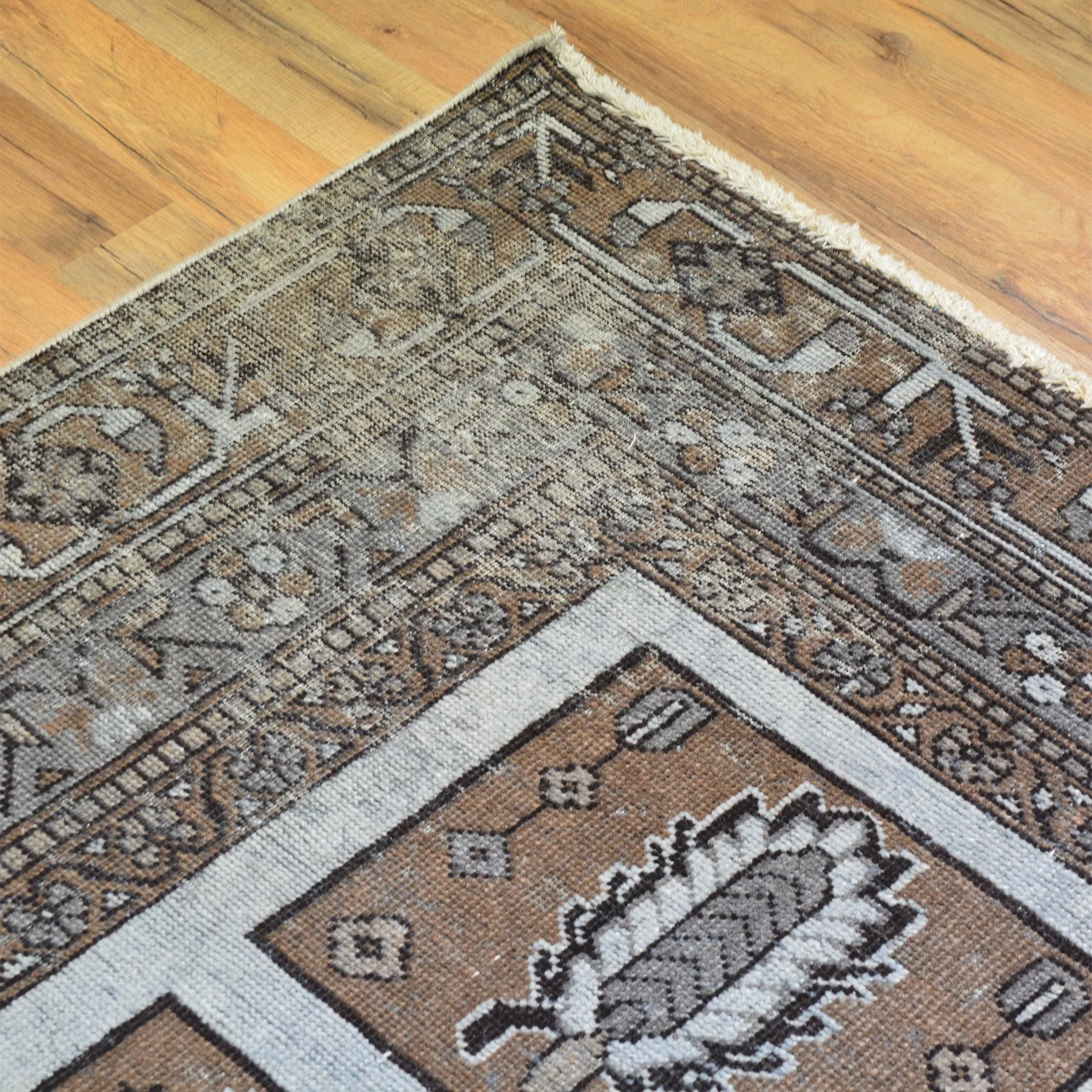 Hand-Knotted  Bakhtyari Overdyed Handamde Wool Rug (Size 9.4 X 12.5) Brrsf-1194