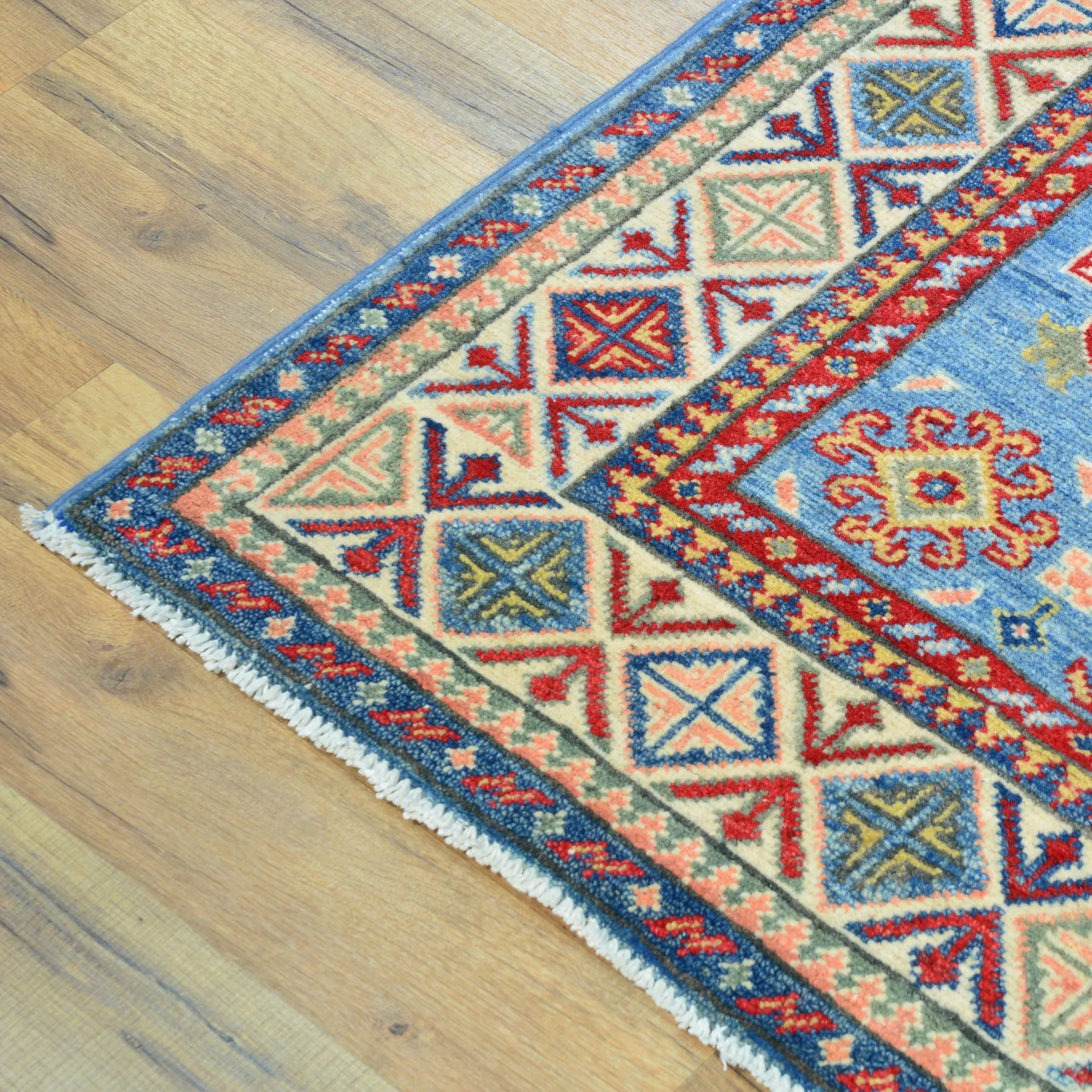 Hand-Knotted Caucasian Design Kazak Wool Handmade Rug (Size 4.0 X 5.9) Cwral-10611