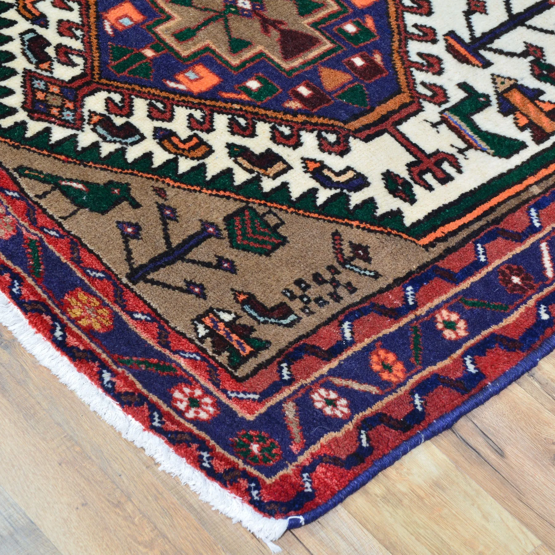 Hand-Knotted Fine Oriental Persian Serapi Heriz Tribal Wool Rug (Size 3.4 X 5.3) Brral-453