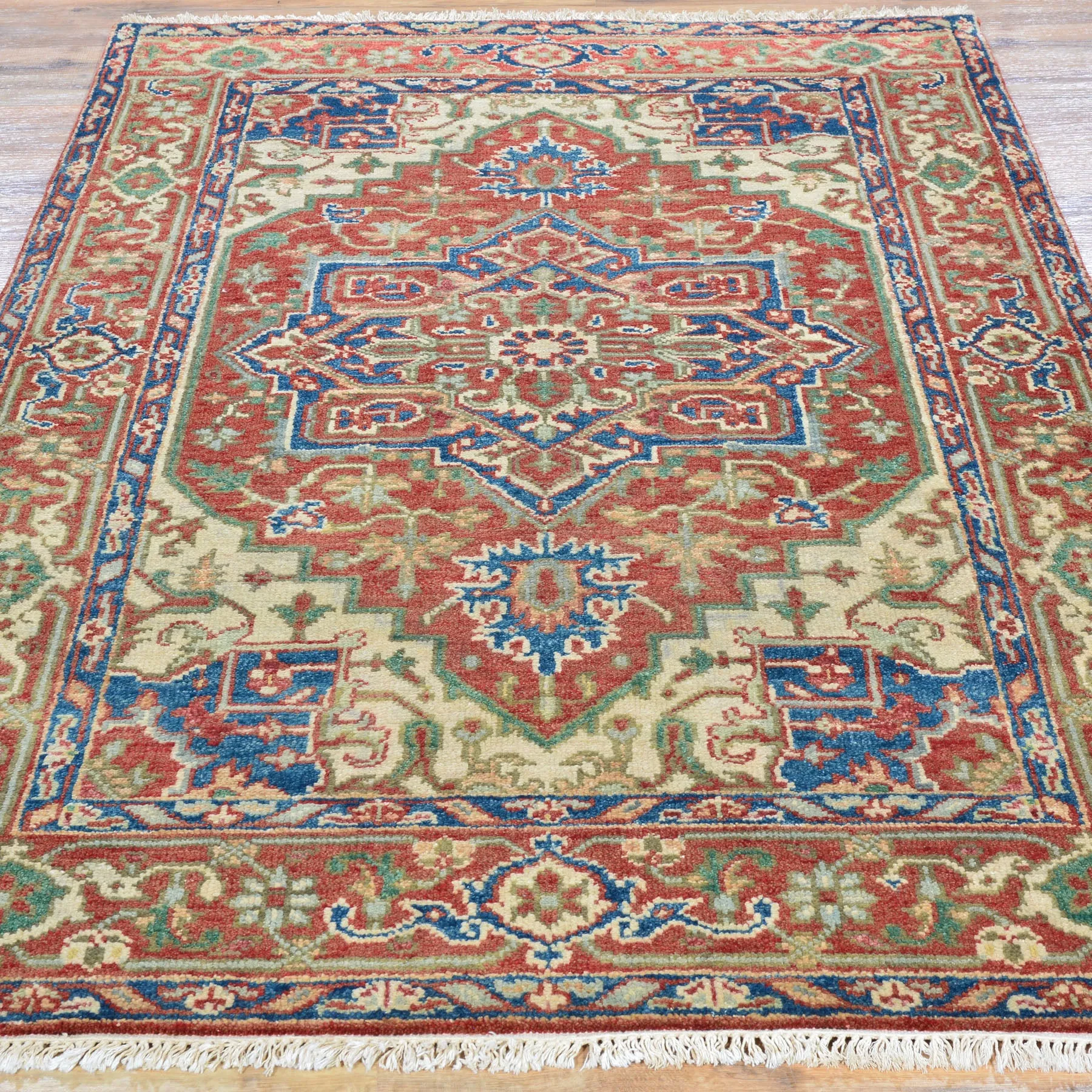 Hand-Knotted Fine Oriental Serapi Heriz Design Wool Rug (Size 4.0 X 6.2) Brrsf-675