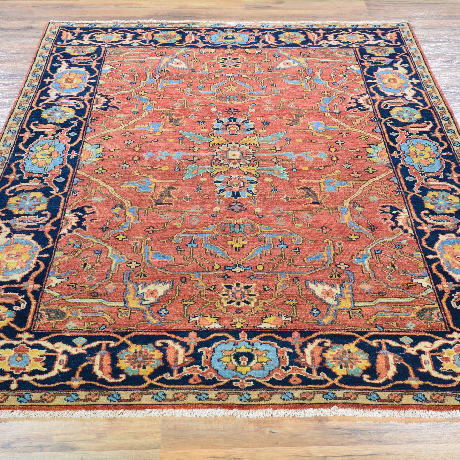 Hand-Knotted Fine Oriental Serapi Traditional Design Wool Rug (Size 4.1 X 6.0) Brral-2355