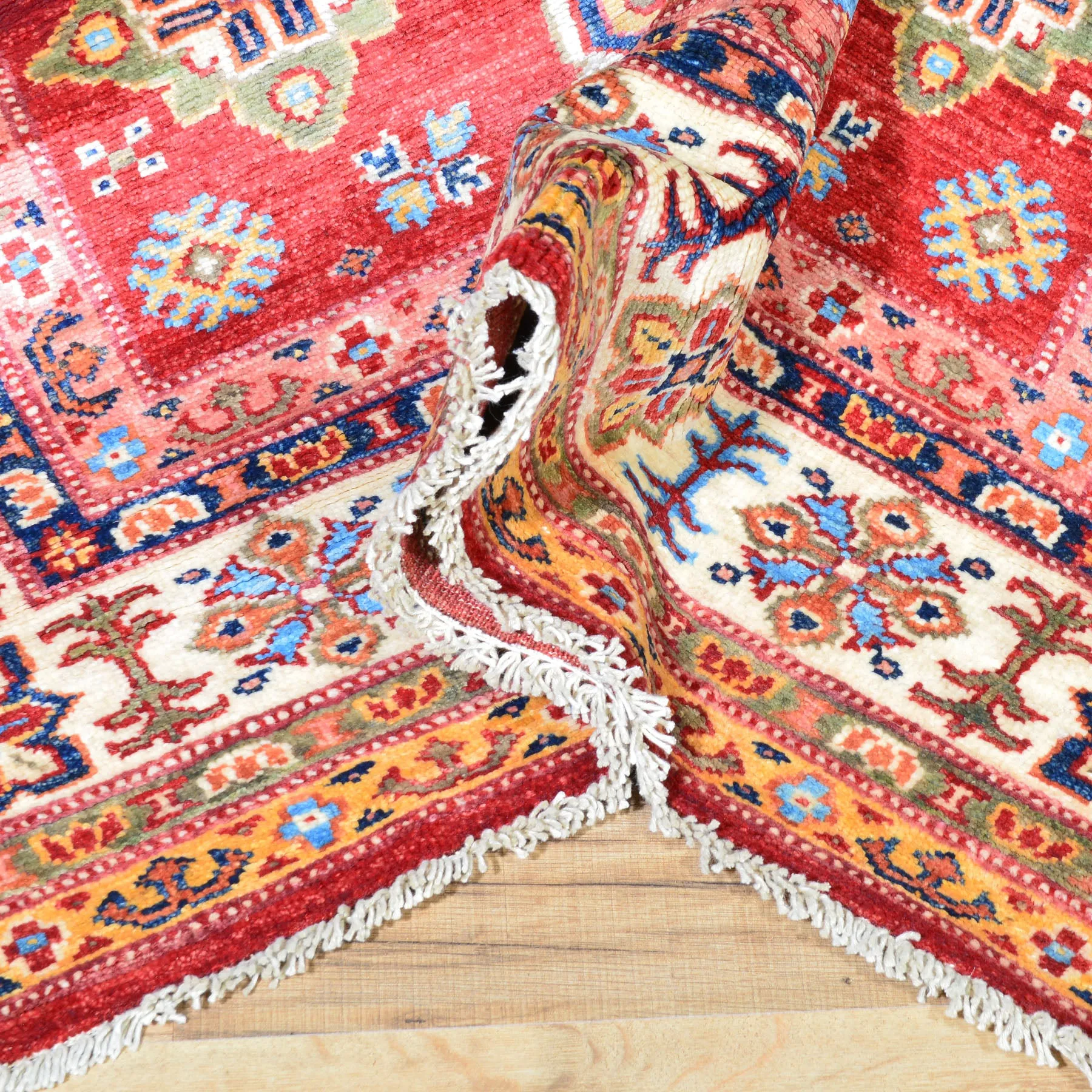 Hand-Knotted Fine Oriental Super Kazak Design Wool Rug (Size 4.0 X 6.0) Cwral-7239