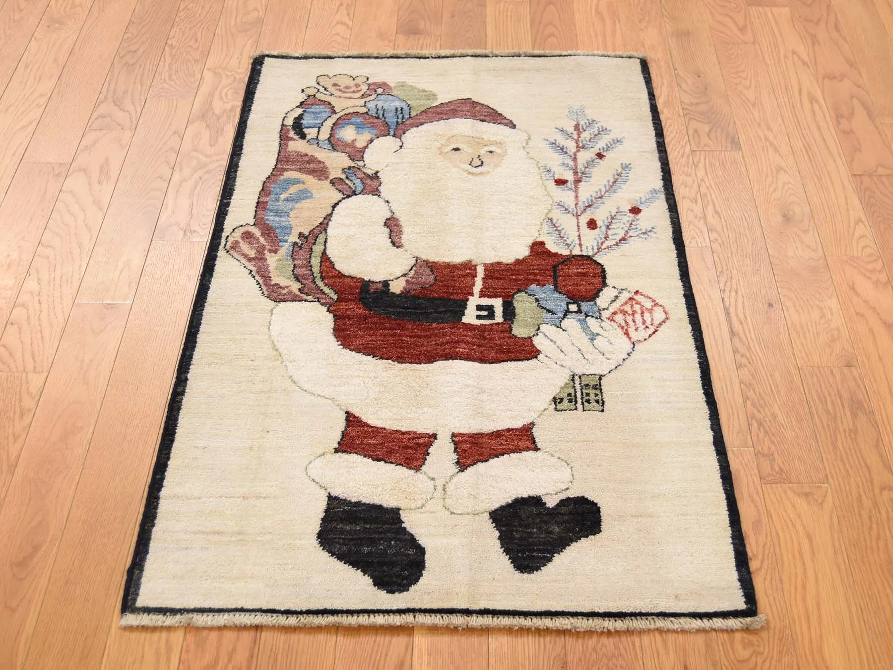 Hand-Knotted Fluffy Beard Santa Claus Handmade Wool Rug (Size 2.6 X 4.1) Cwral-7554