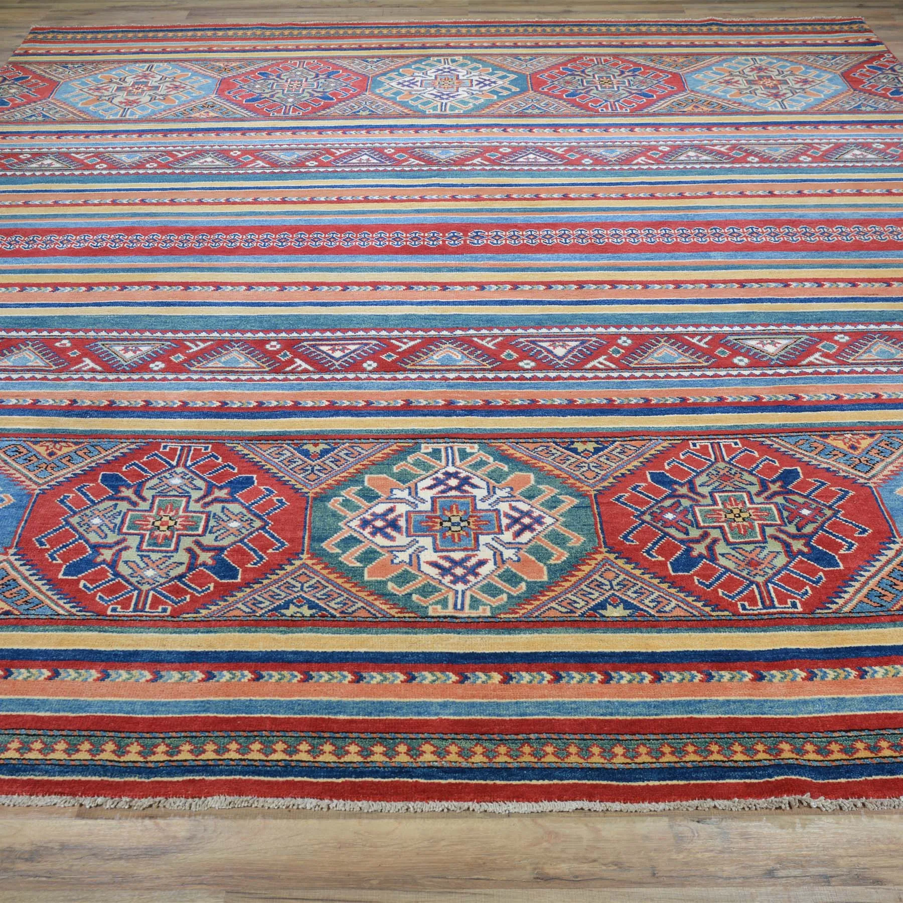 Hand-Knotted Korjan Design Handmade Wool Rug (Size 8.0 X 10) Brral-6126
