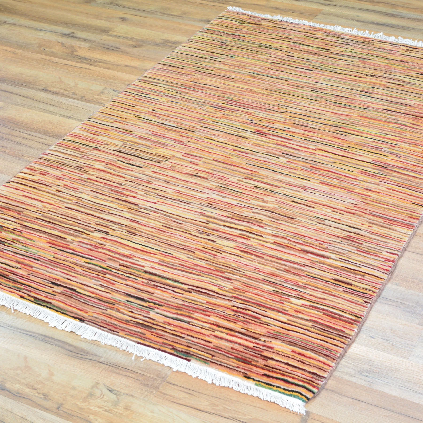 Hand-Knotted Modern Design Handmade Wool Rug (Size 3.0 X 4.10) Cwral-8478