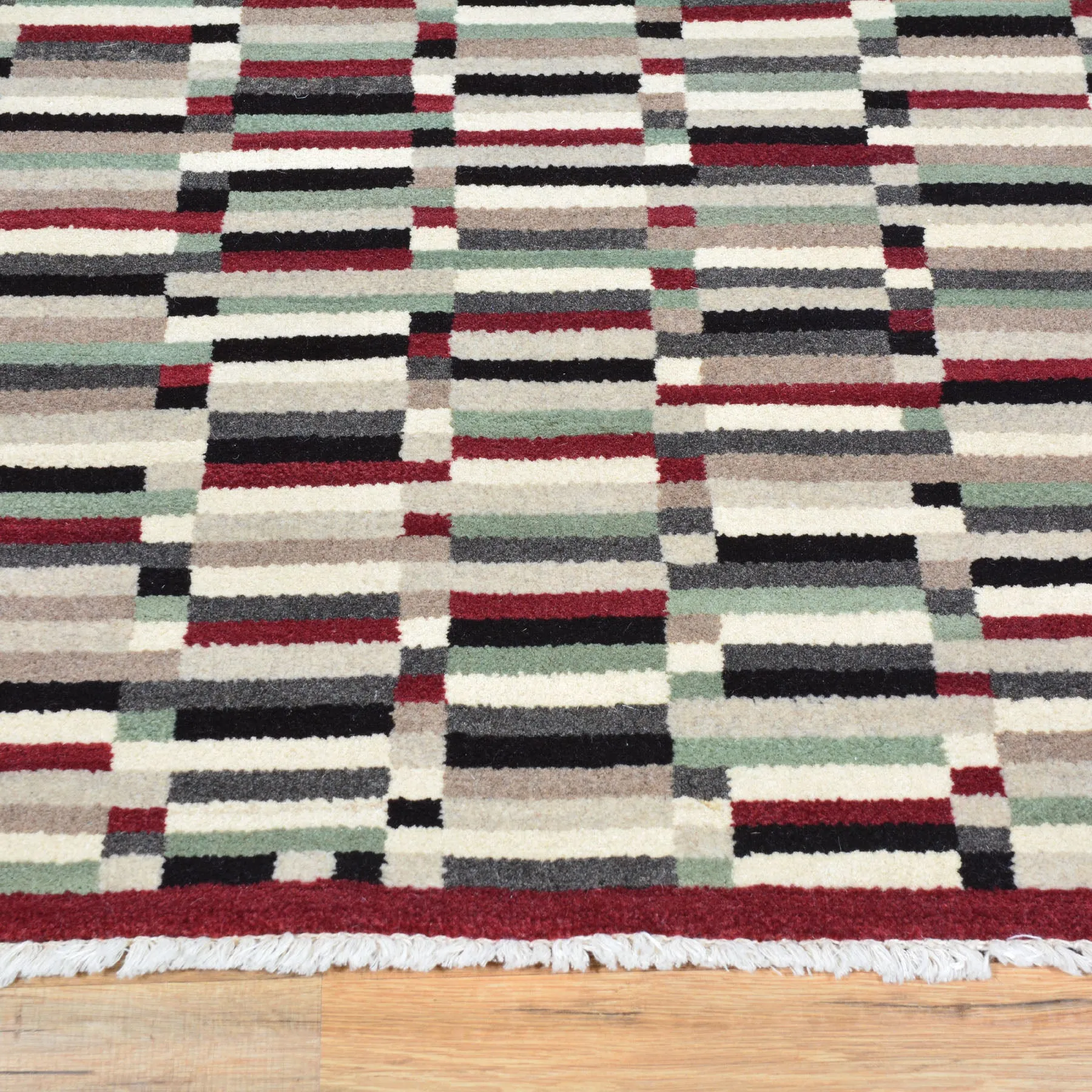 Hand-Knotted Modern Gabbeh Design Handmade Wool Rug (Size 3.11 X 5.11) Cwral-6669