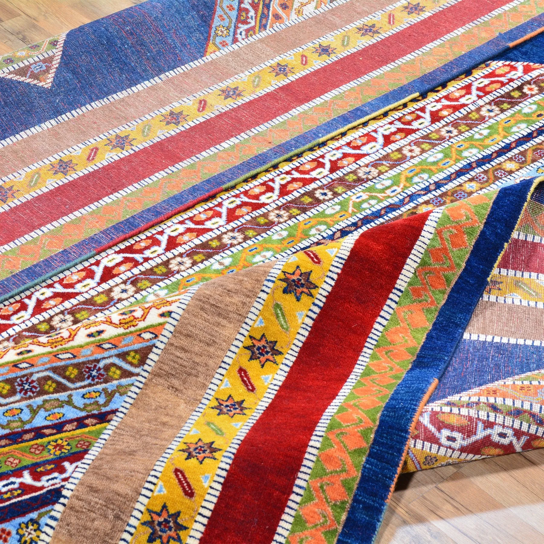 Hand-Knotted Oriental Geometric Design Wool Handmade Rug (Size 8.5 X 11.9) Brral-1221