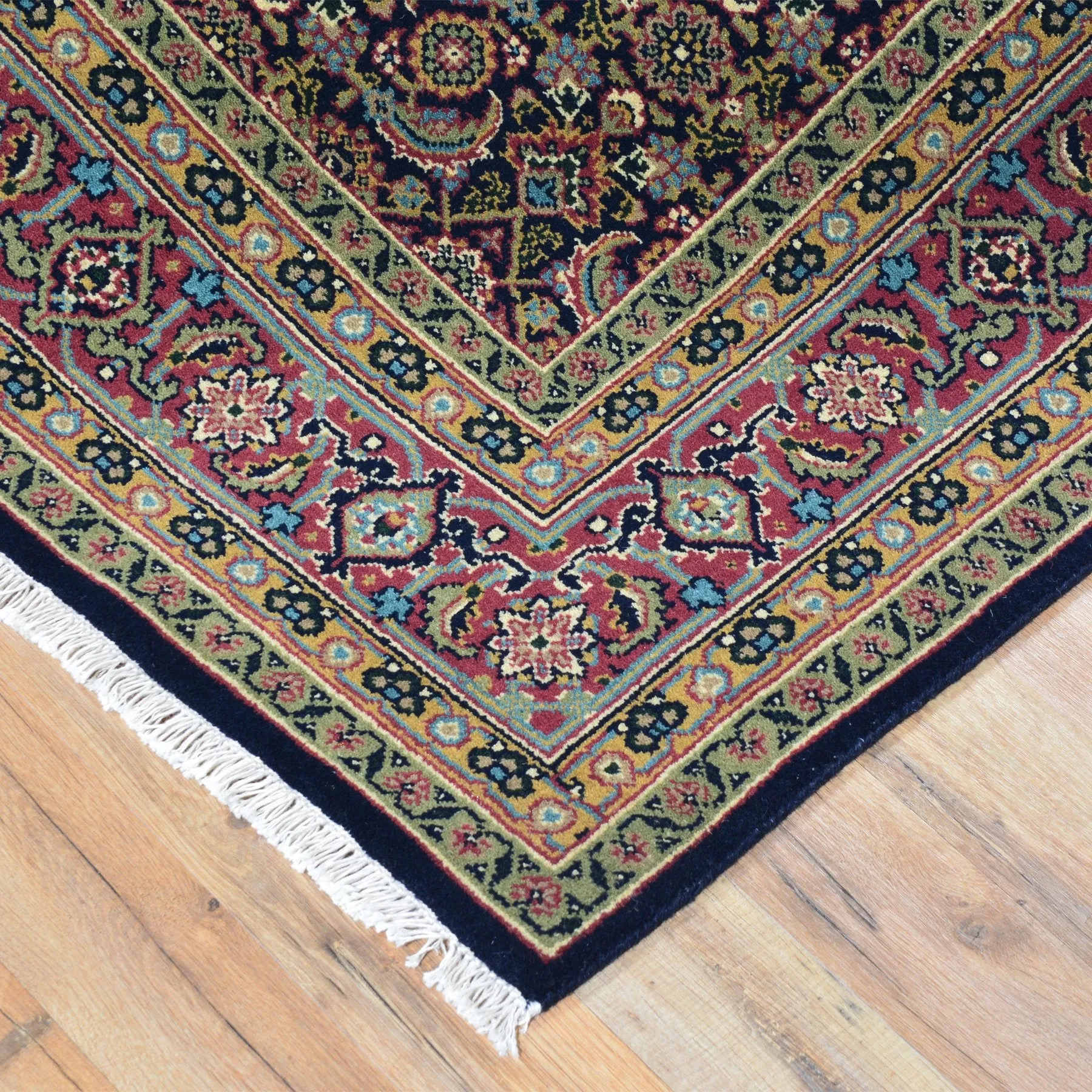 Hand-Knotted Oriental Herati Design Wool Rug (Size 4.10 X 7.0) Brral-6195