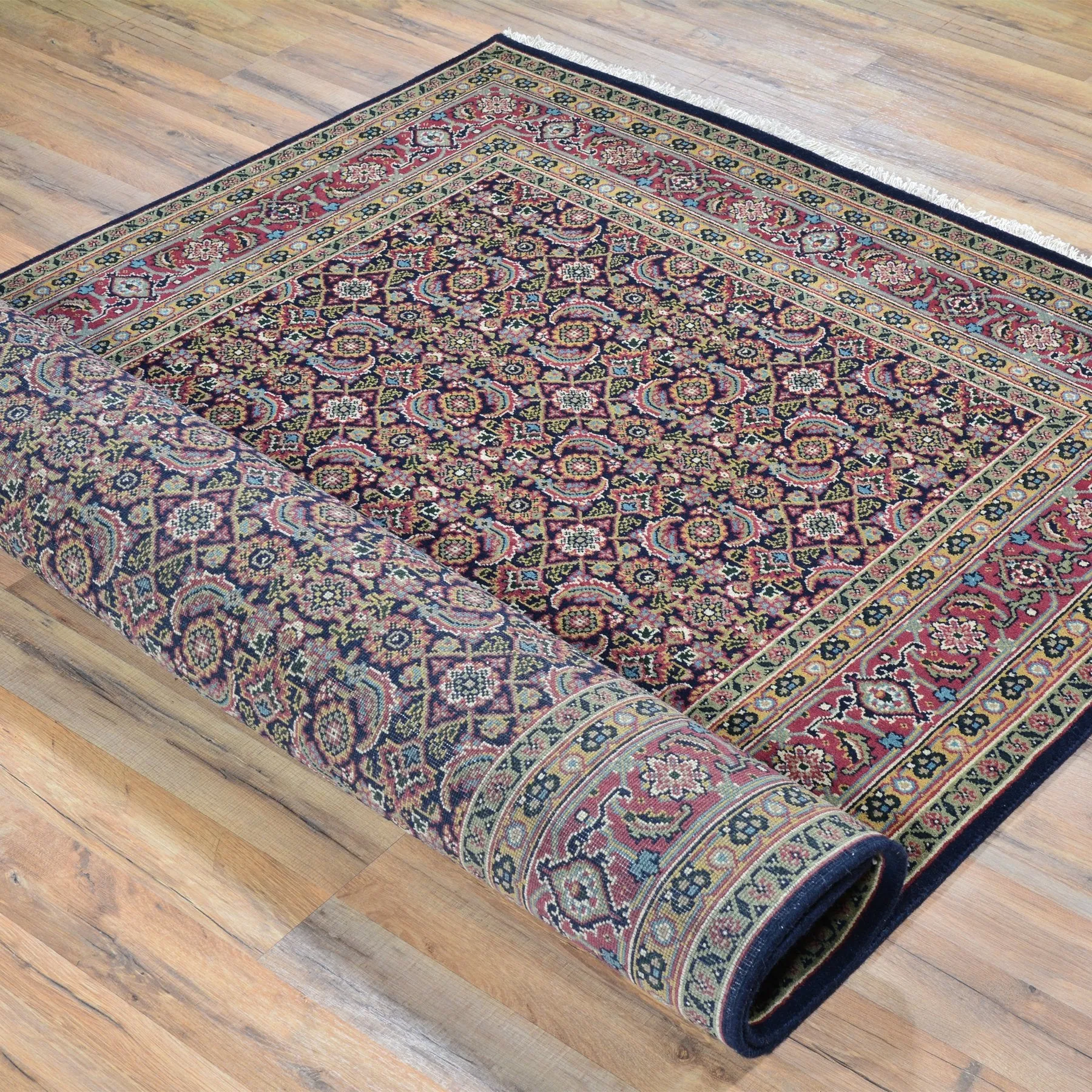 Hand-Knotted Oriental Herati Design Wool Rug (Size 4.10 X 7.0) Brral-6195