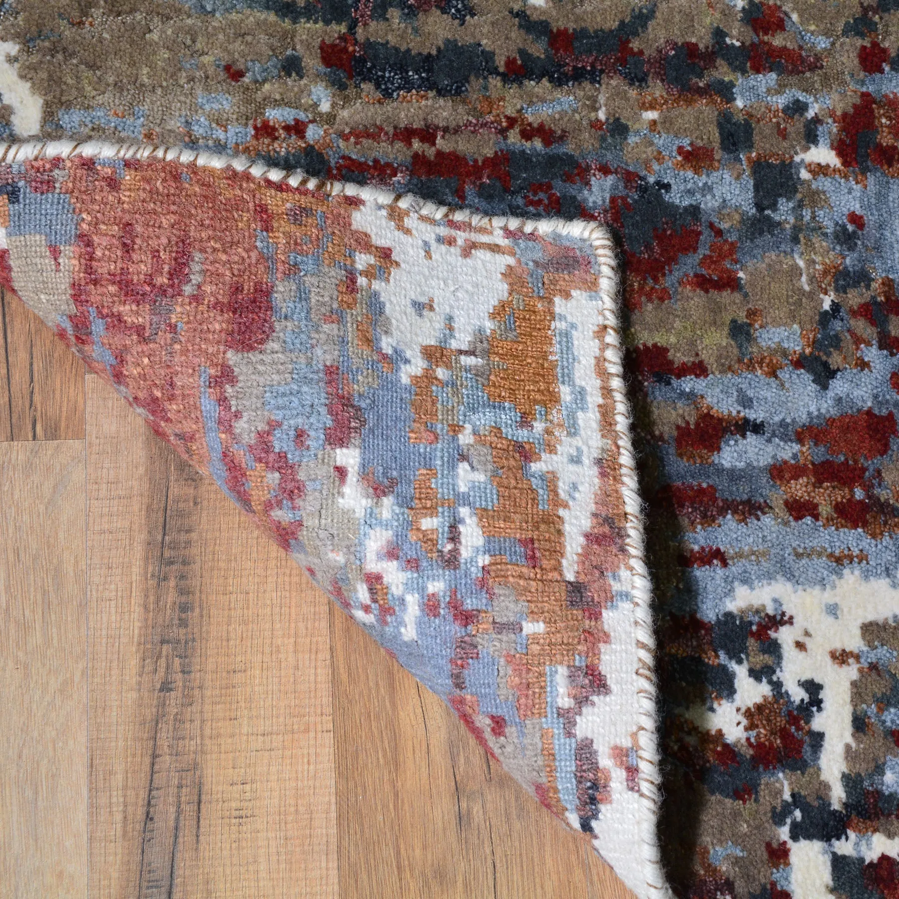 Hand-Knotted Oriental Modern Design Handmade Wool & Silk  Rug (Size 2.0 X 2.11) Cwral-7890