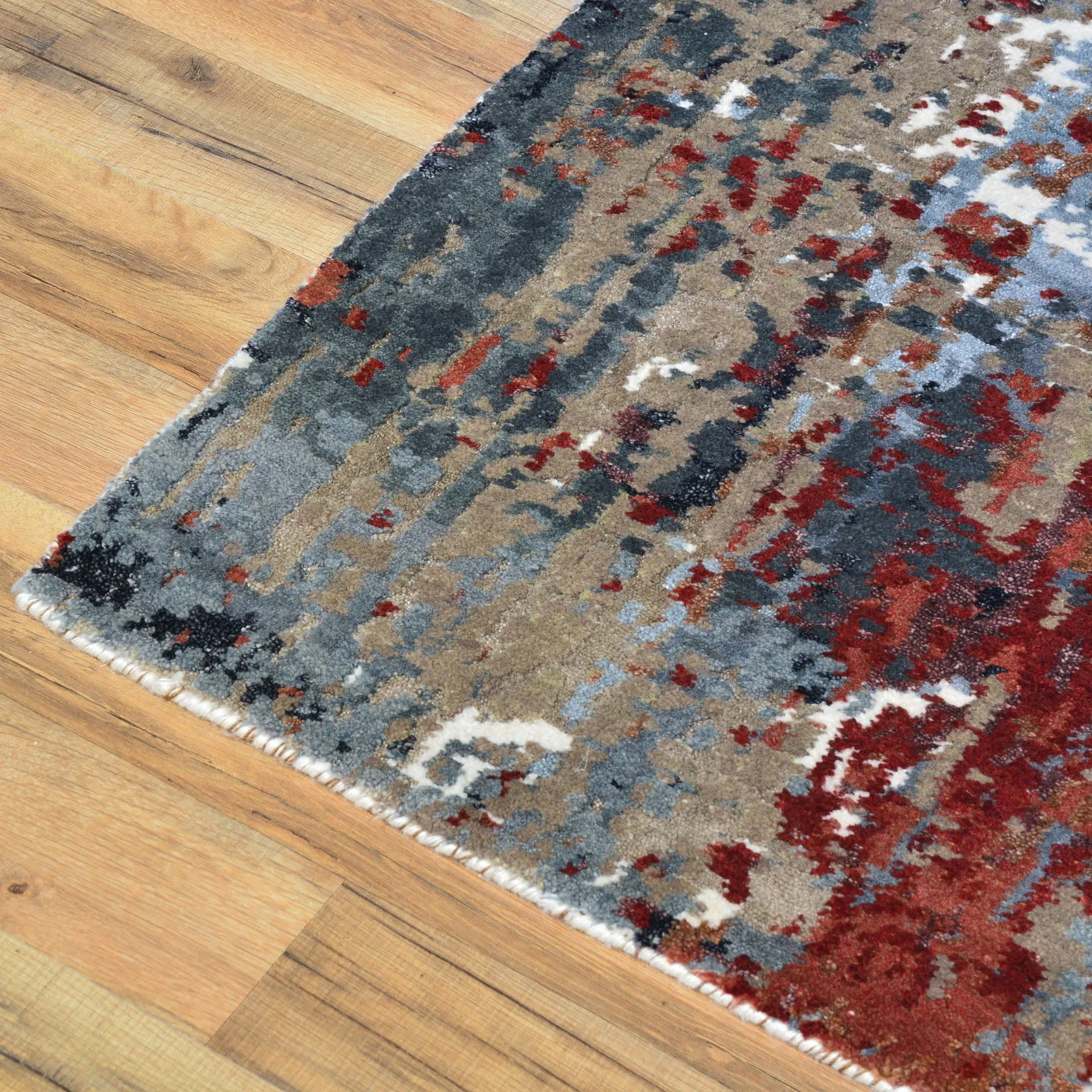 Hand-Knotted Oriental Modern Design Handmade Wool & Silk  Rug (Size 2.0 X 2.11) Cwral-7890