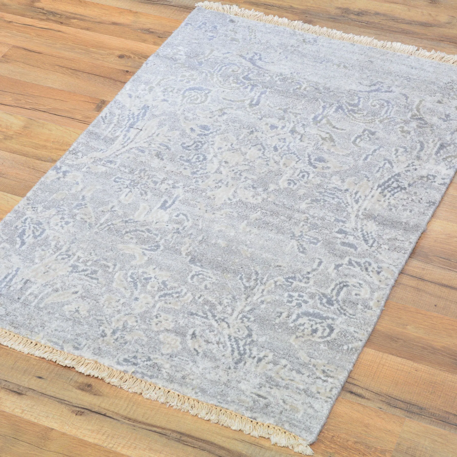 Hand-Knotted Oriental Modern Design Handmade Wool & Silk  Rug (Size 2.0 X 2.11) Cwral-8433