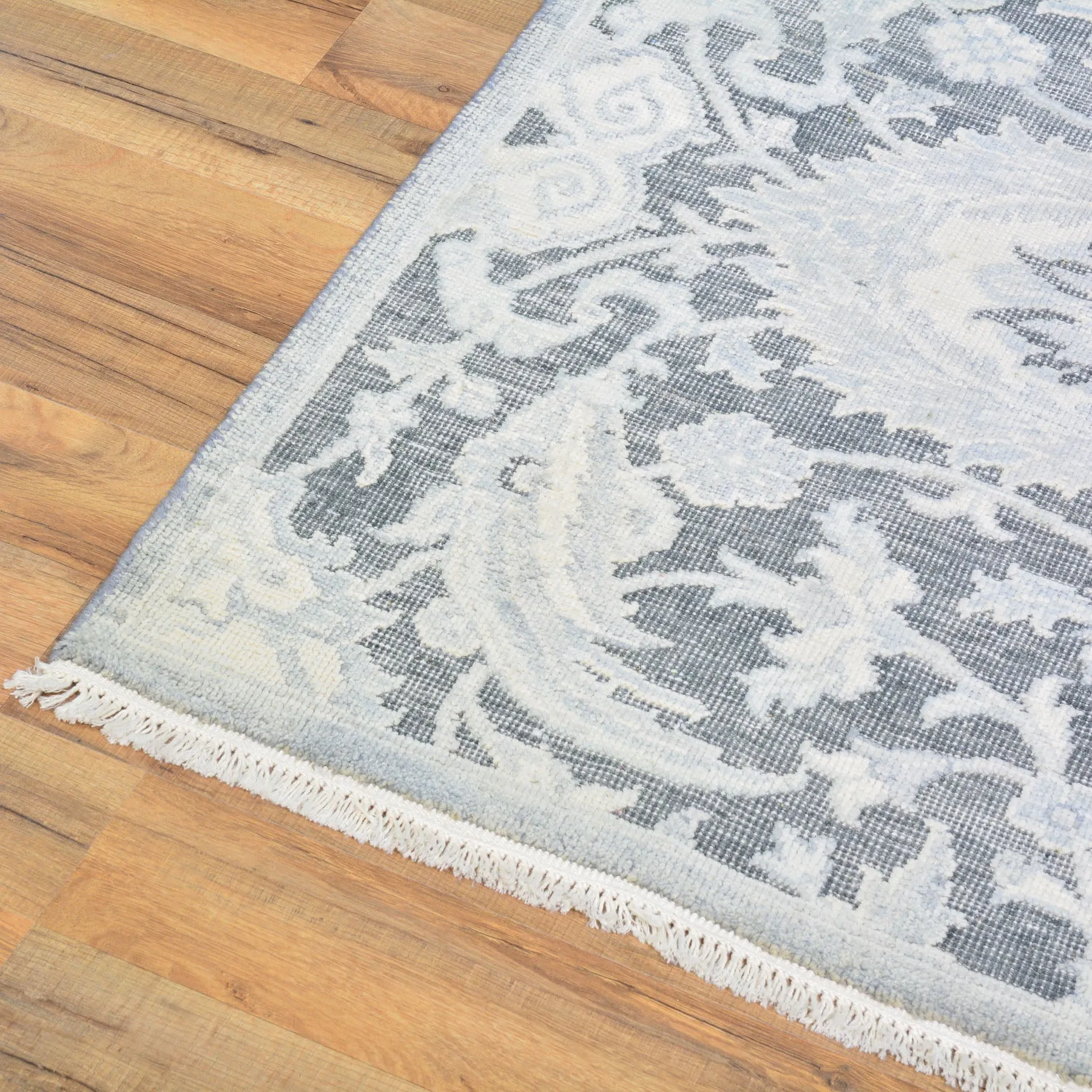 Hand-Knotted Oriental Modern Design Handmade Wool & Silk  Rug (Size 2.0 X 3.0) Cwral-8827