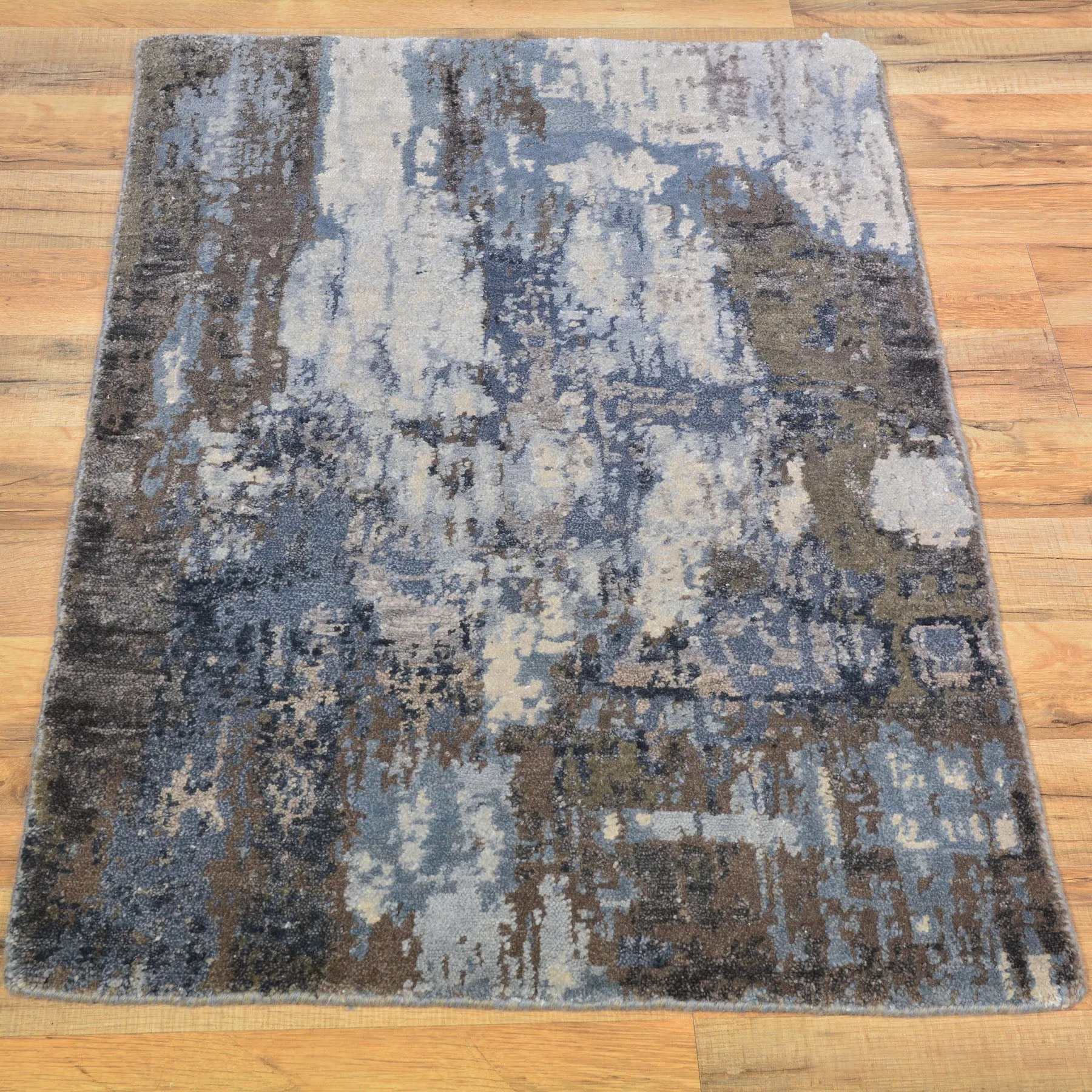 Hand-Knotted Oriental Modern Design Handmade Wool & Silk  Rug (Size 2.0 X 3.1) Cwral-7893