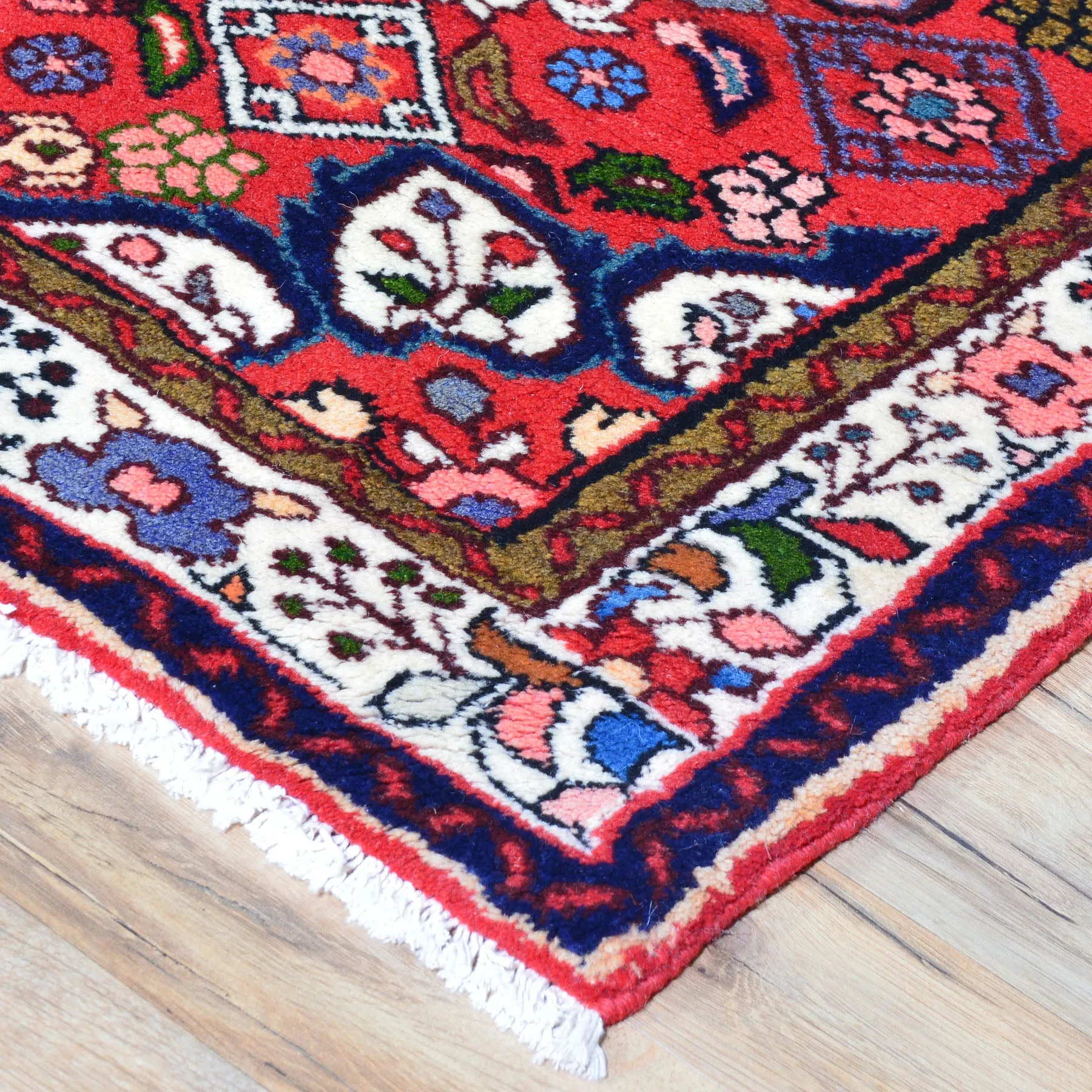 Hand-Knotted Oriental Persian Tribal Handmade Wool Rug (Size 3.6 X 5.0) Cwral-7767