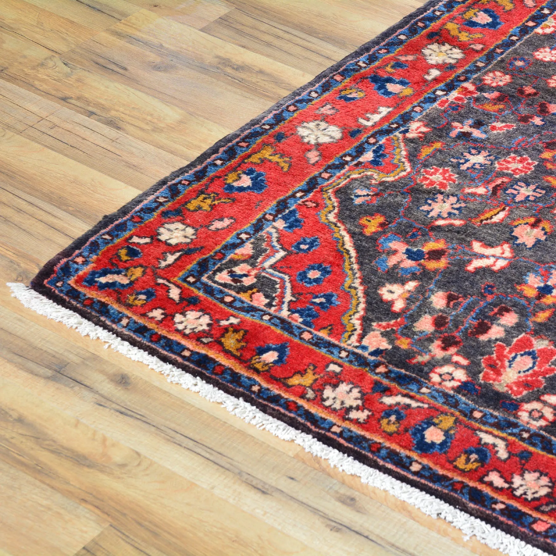 Hand-Knotted Oriental Persian Tribal Handmade Wool Rug (Size 3.9 X 5.9) Cwral-7923