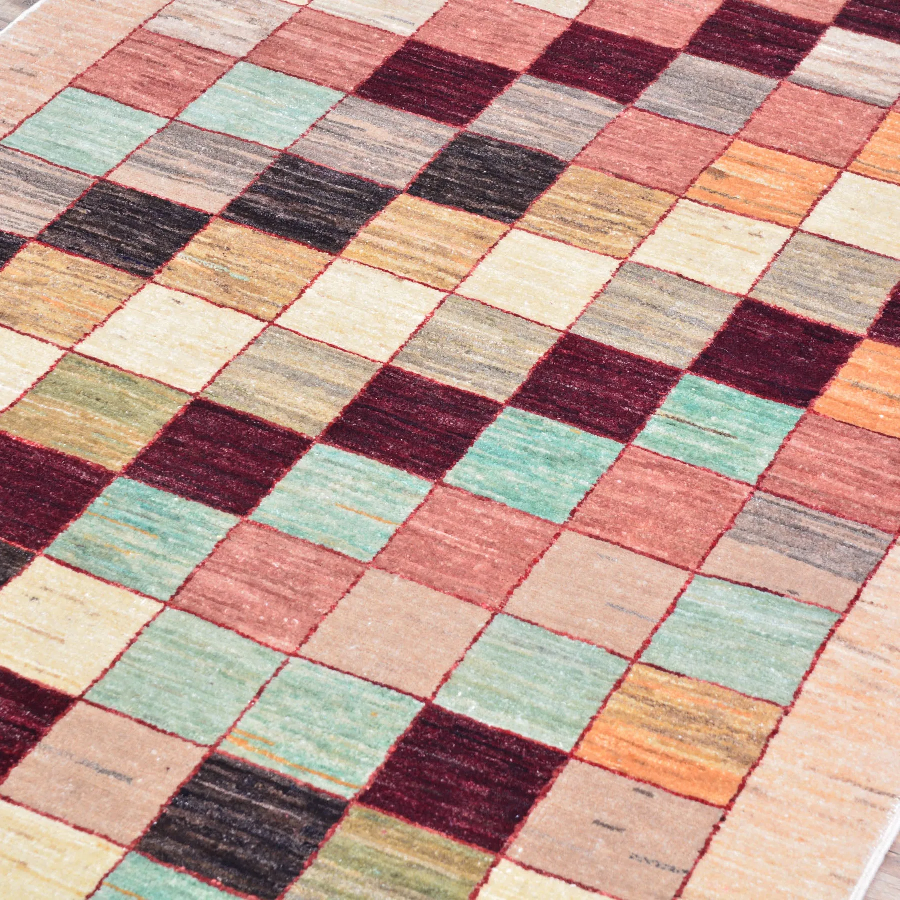 Hand-Knotted Oriental Peshawar Gabbeh Checker Design Wool Rug (Size 2.3 X 4.11) Brral-441