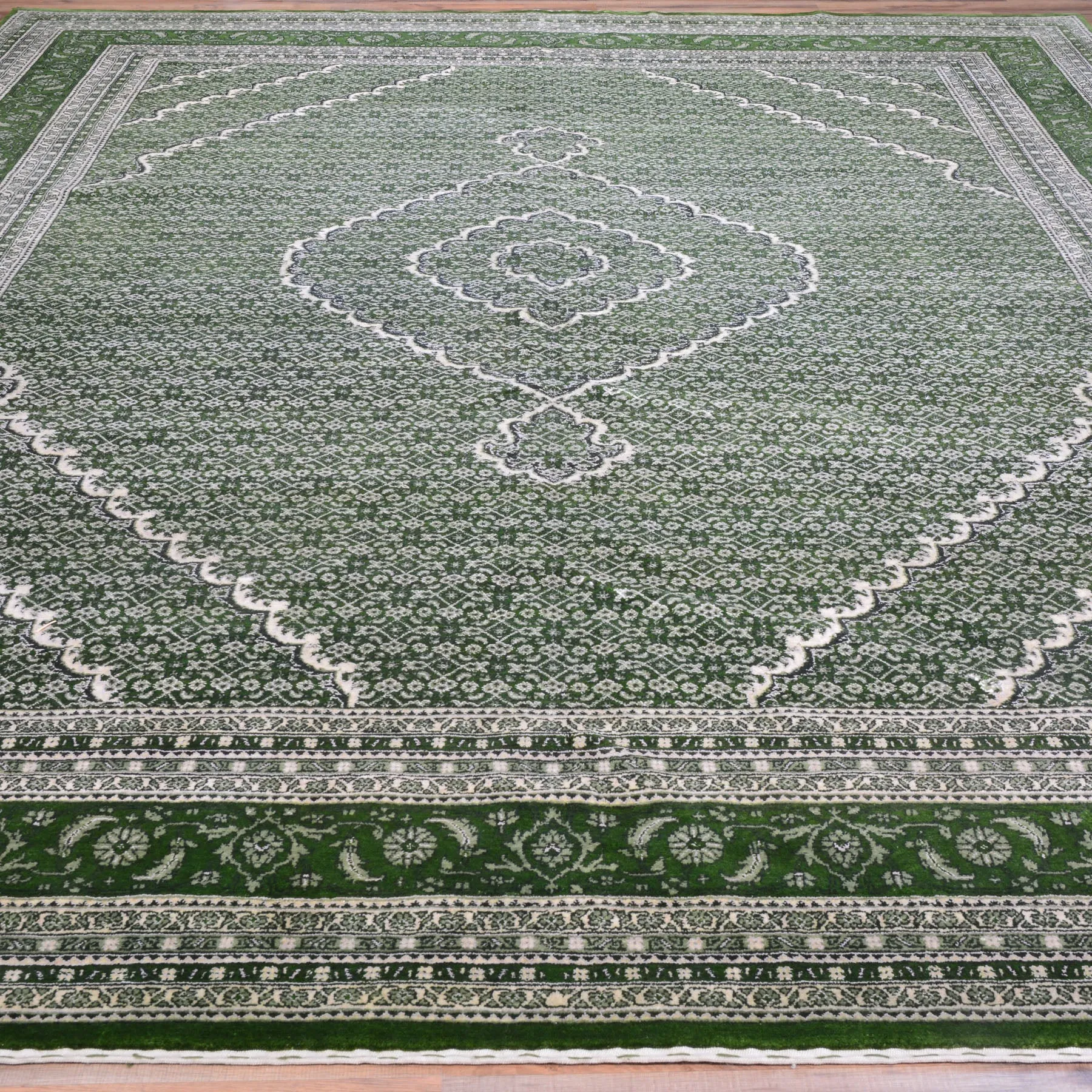 Hand-Knotted Oriental Traditional Wool & Silk Green Handmade Rug (Size 9.1 X 11.10) Brral-5445