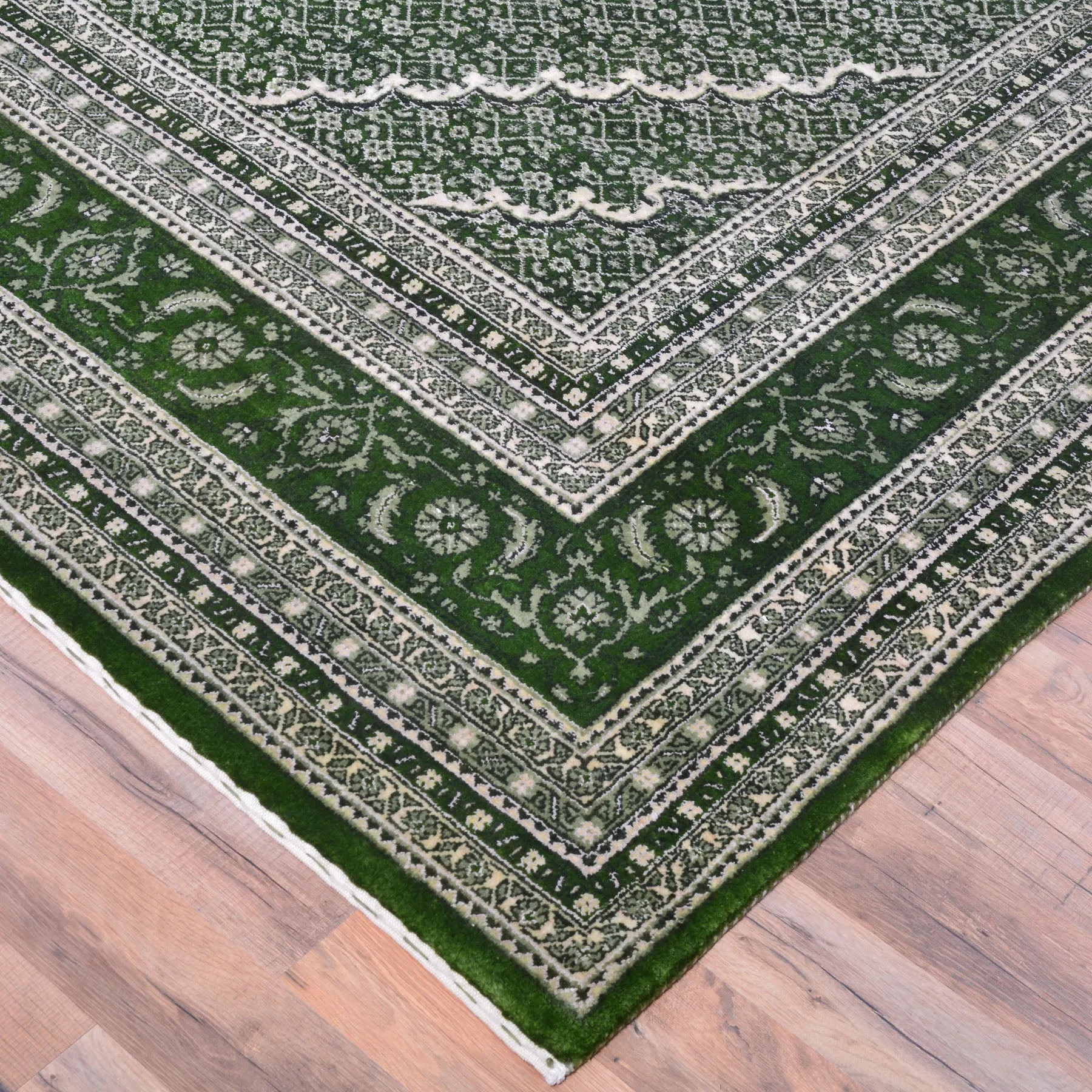 Hand-Knotted Oriental Traditional Wool & Silk Green Handmade Rug (Size 9.1 X 11.10) Brral-5445