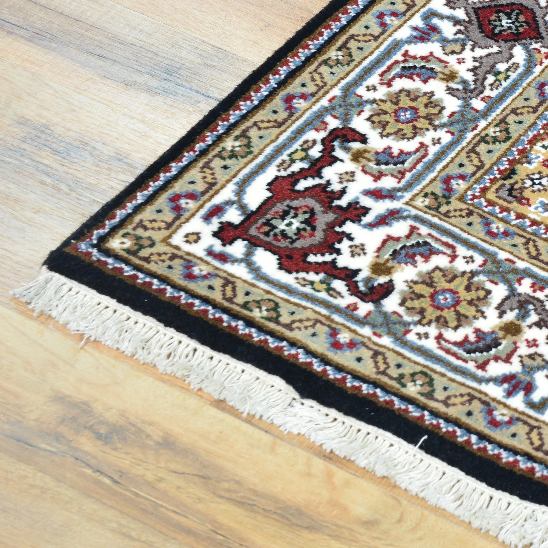 Hand-Knotted Oriental Wool Silk Indo Mahi Tabriz Rug (Size 4.0 X 6.0) Cwral-9087