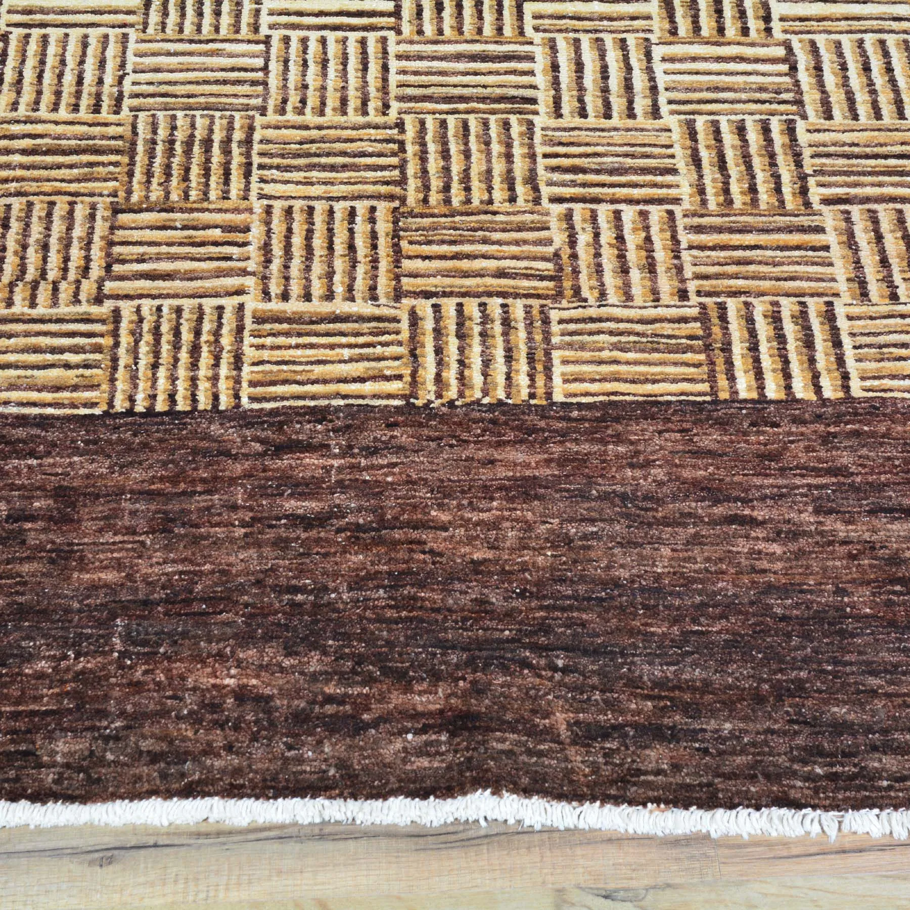 Hand-Knotted Peshawar Tribal Gabbeh Design Wool Rug (Size 5.11 X 8.7) Brral-909