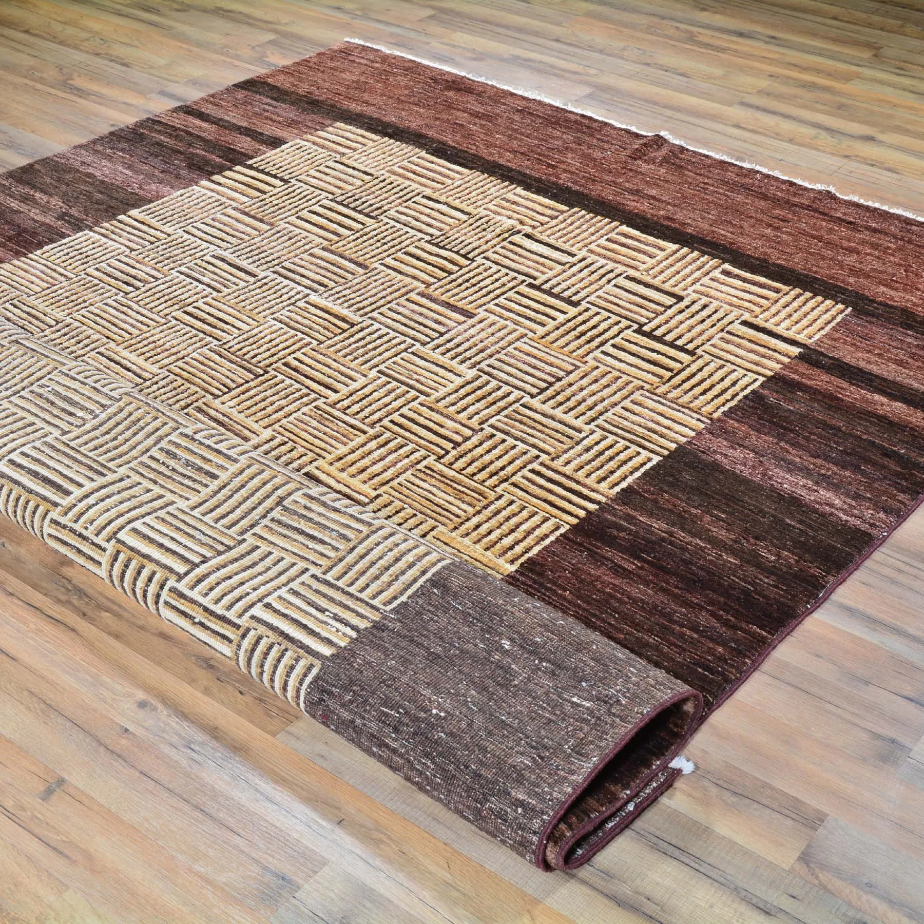 Hand-Knotted Peshawar Tribal Gabbeh Design Wool Rug (Size 5.11 X 8.7) Brral-909