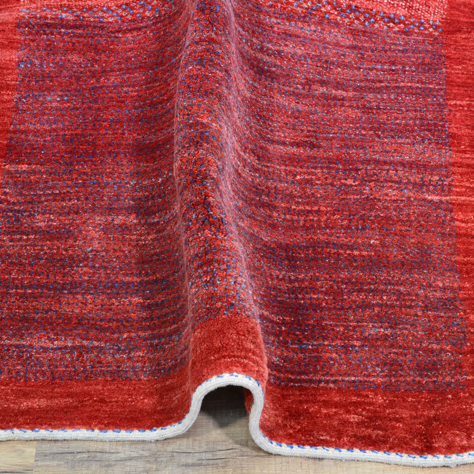 Hand-Knotted Red Contemporary Handmade Fine Wool Rug (Size 2.8 X 9.11) Cwral-10860
