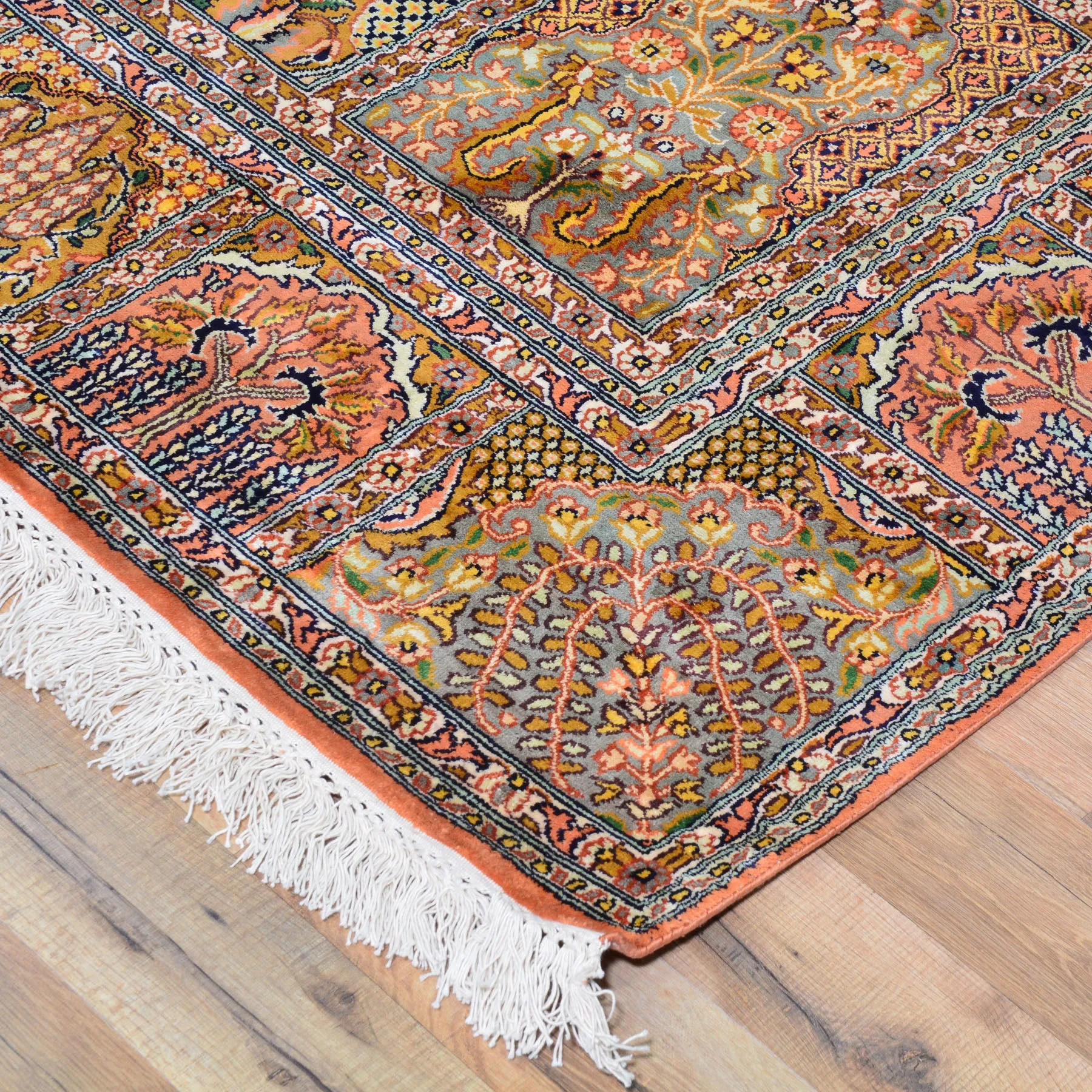 Hand-Knotted Traditional Design Kashmiri Silk Handmade Rug (Size 5.1 X 7.2) Cwral-9216
