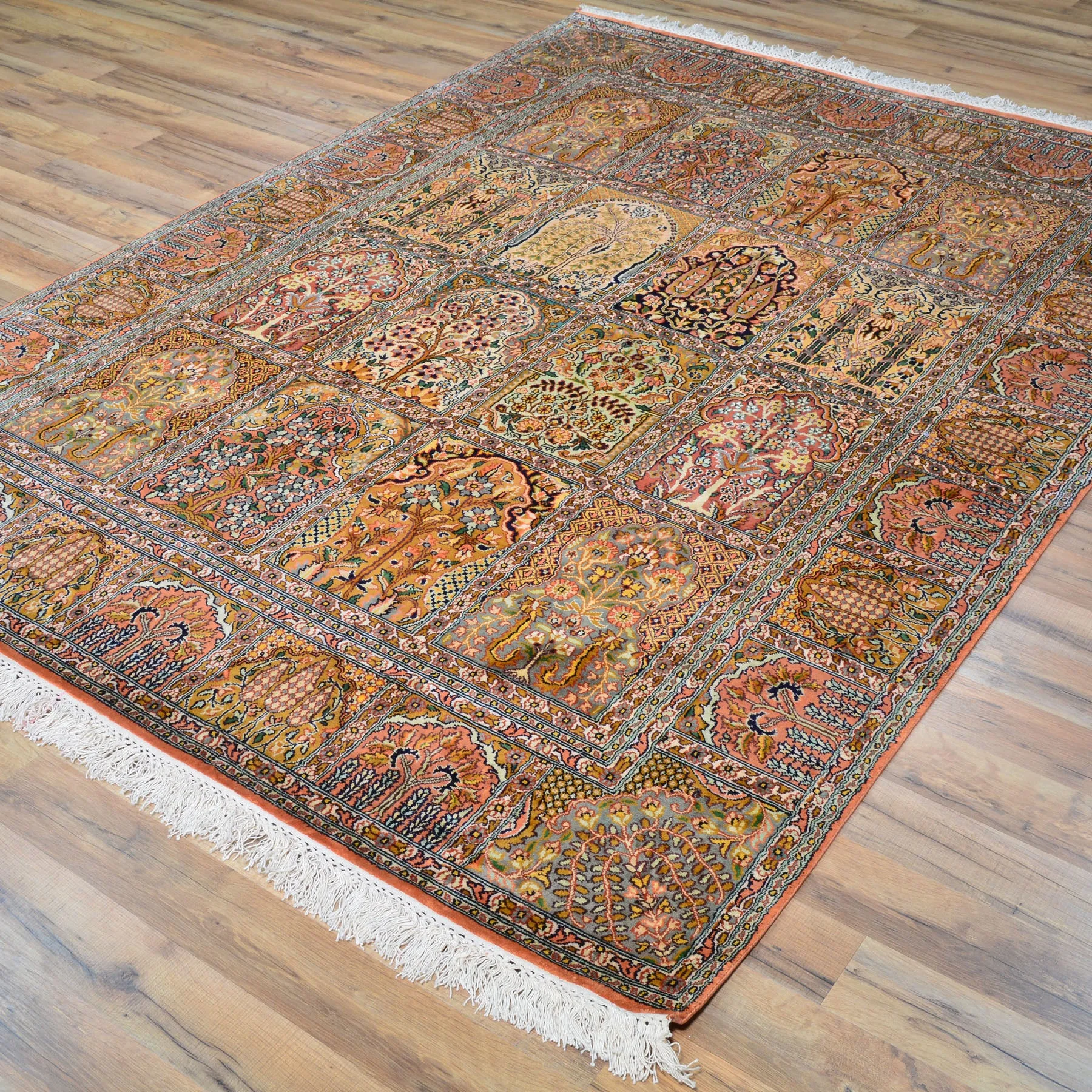 Hand-Knotted Traditional Design Kashmiri Silk Handmade Rug (Size 5.1 X 7.2) Cwral-9216
