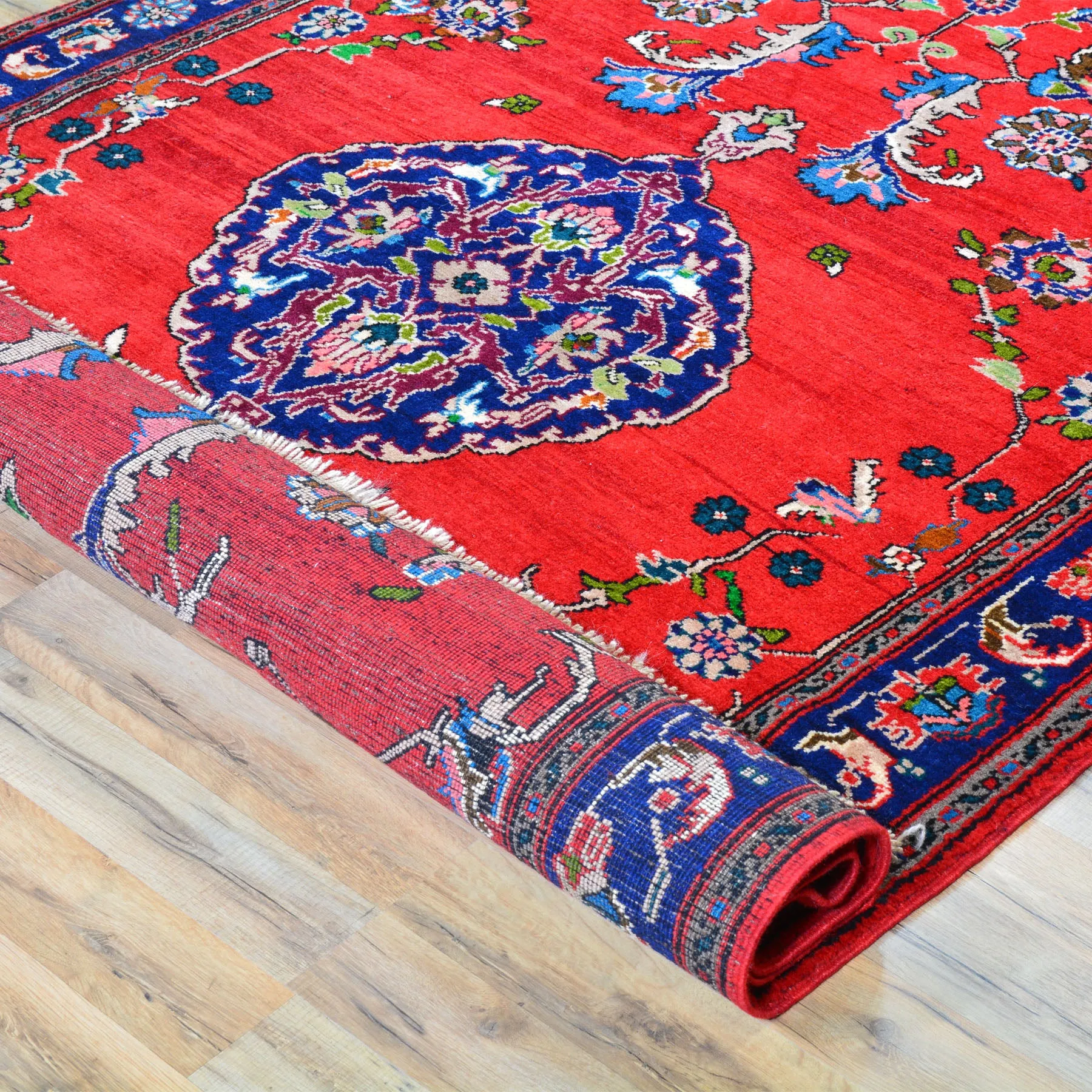 Hand-Knotted Turkish Taban Traditional Tribal Handmade Wool Rug (Size 5.6 X 8.11) Cwral-6831