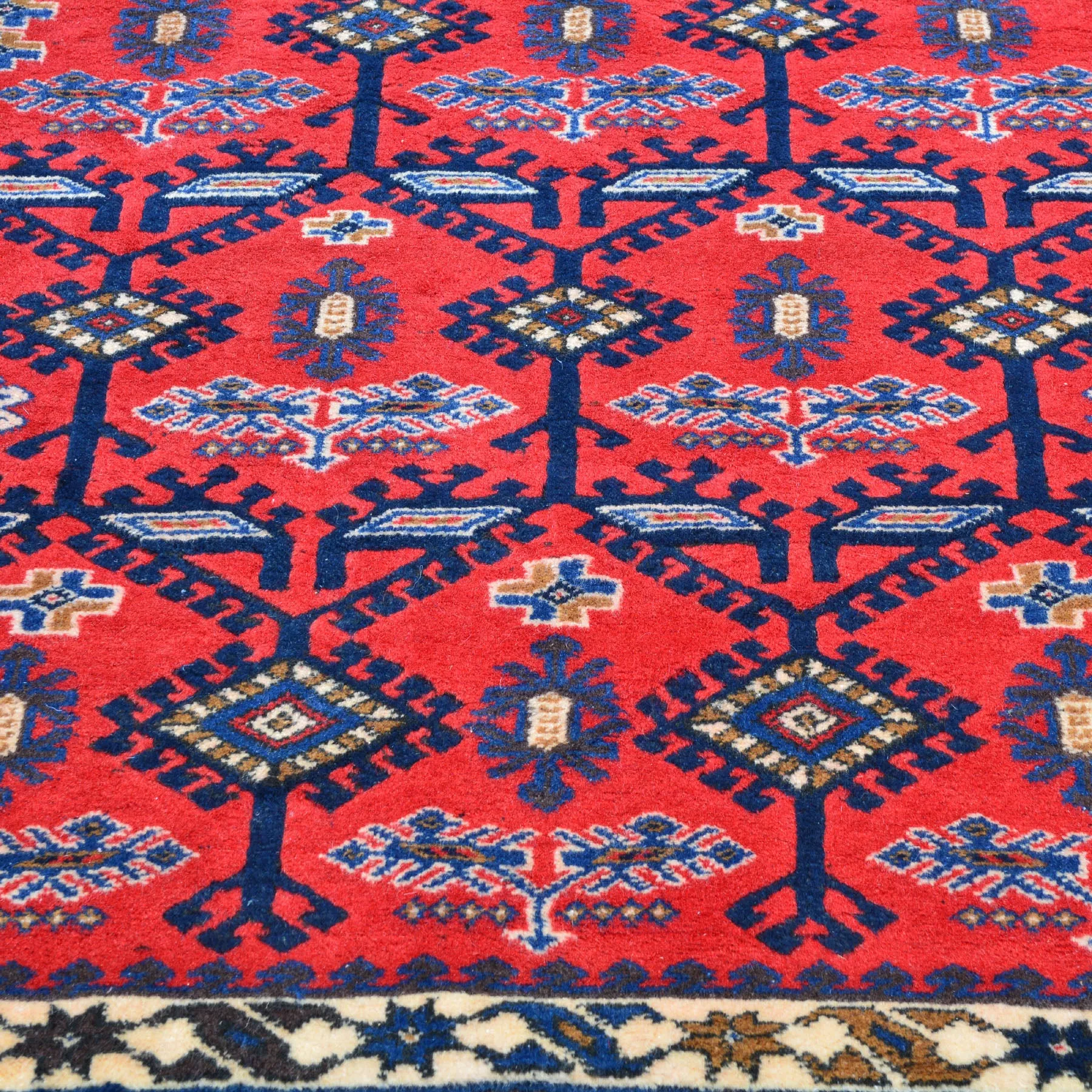 Hand-Knotted Turkish Taban Traditional Tribal Handmade Wool Rug (Size 6.7 X 9.5) Cwral-6813