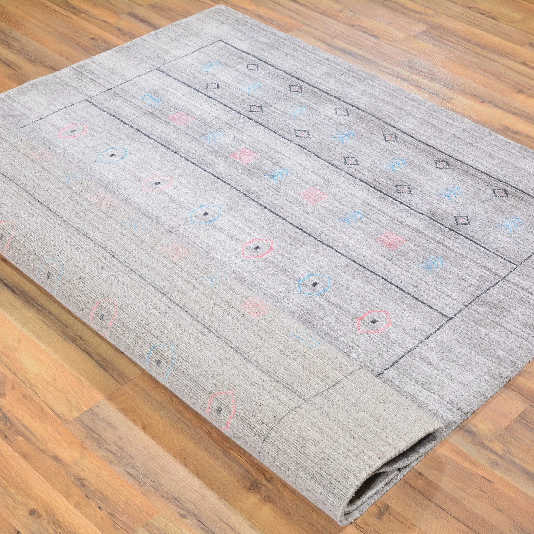 Hand-Loomed Bamboo Silk Modern Contemporary Gabbeh Rug (Size 5.3 X 7.0) Brral-762