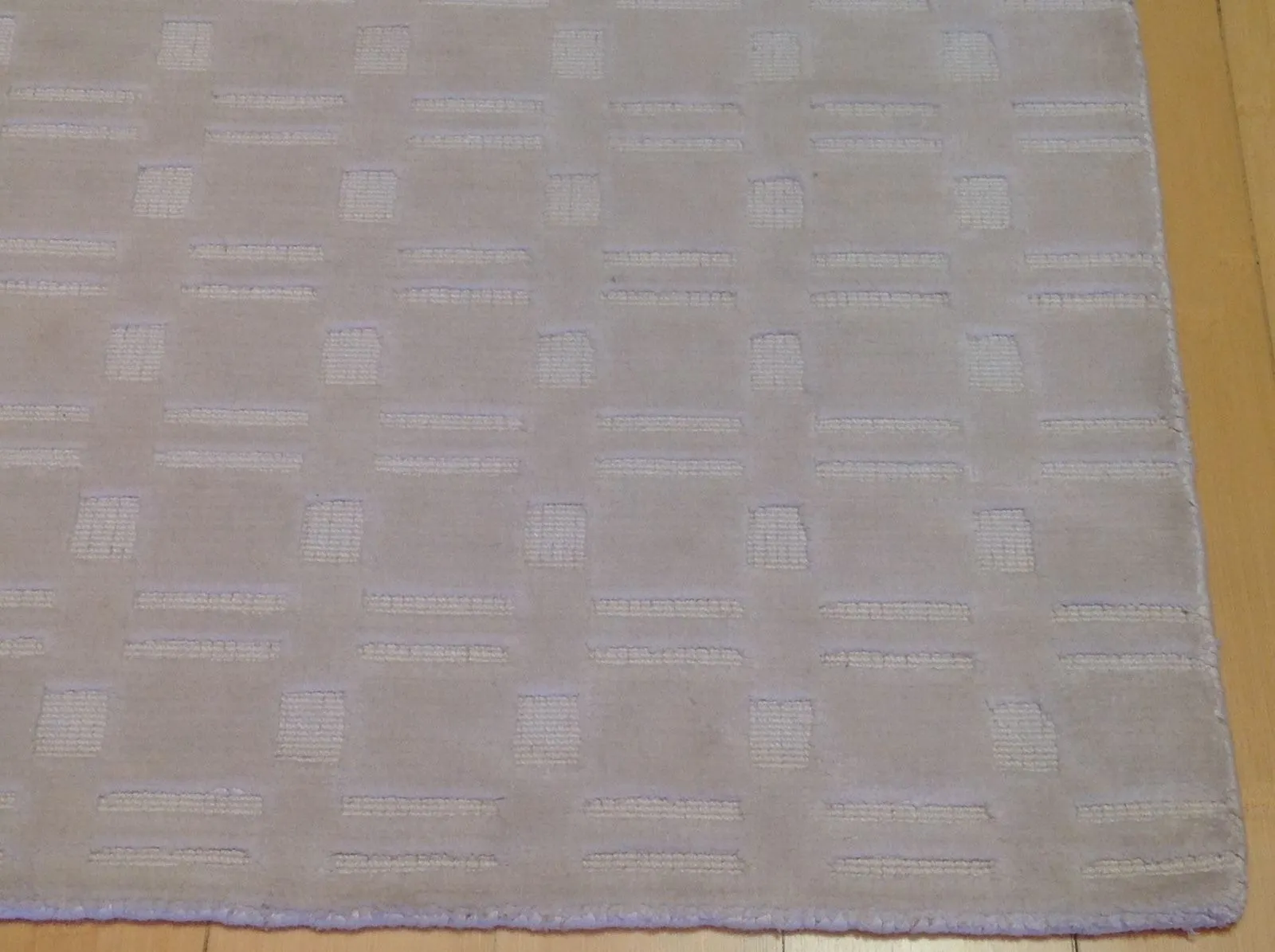 Hand-Loomed Fine Bamboo Slik Wool Rug (Size 2.1 X 3.0) Brral-2055