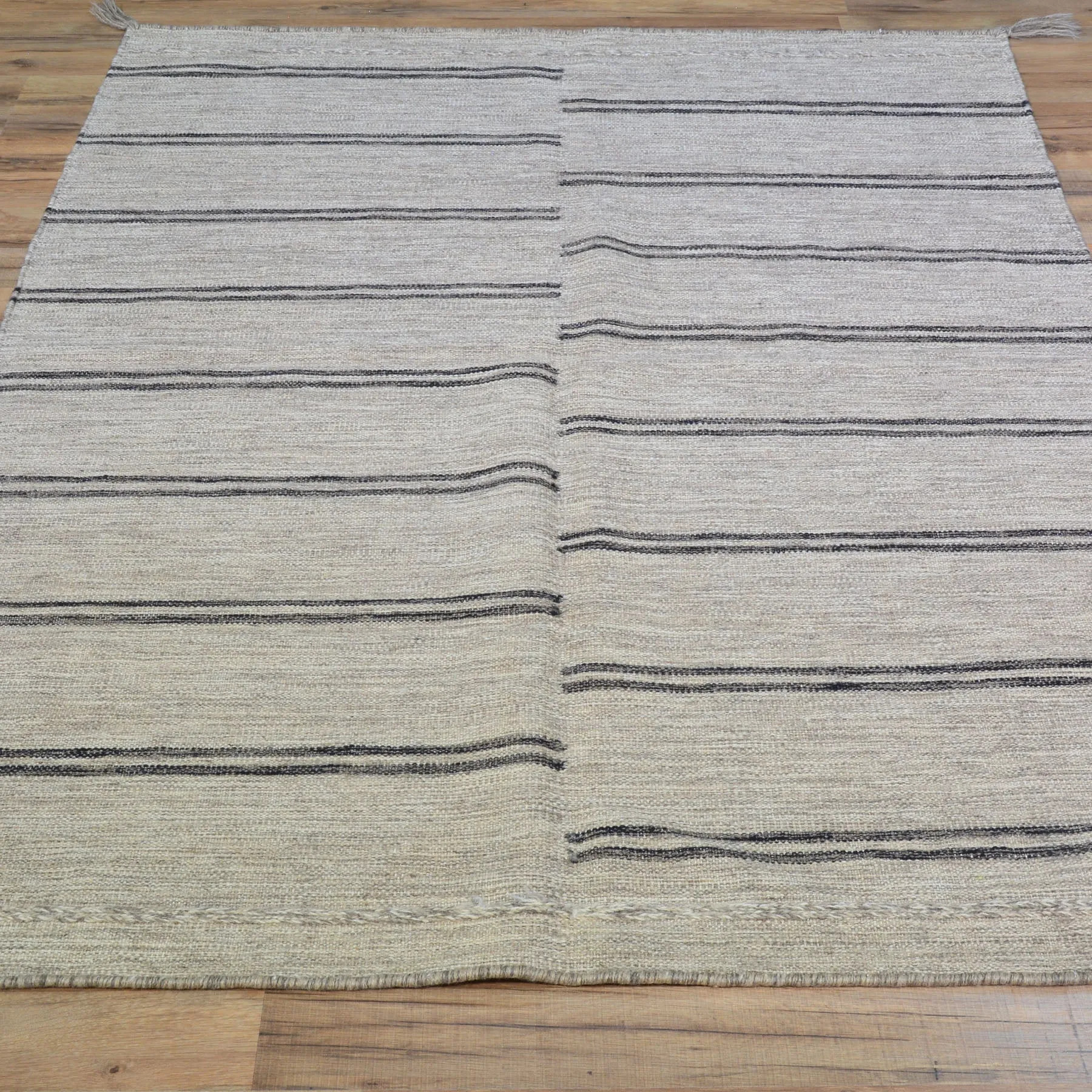Hand-Woven Flat-Weave Contemporary Design Handmade Wool Rug (Size 4.0 X 5.10) Cwral-11022