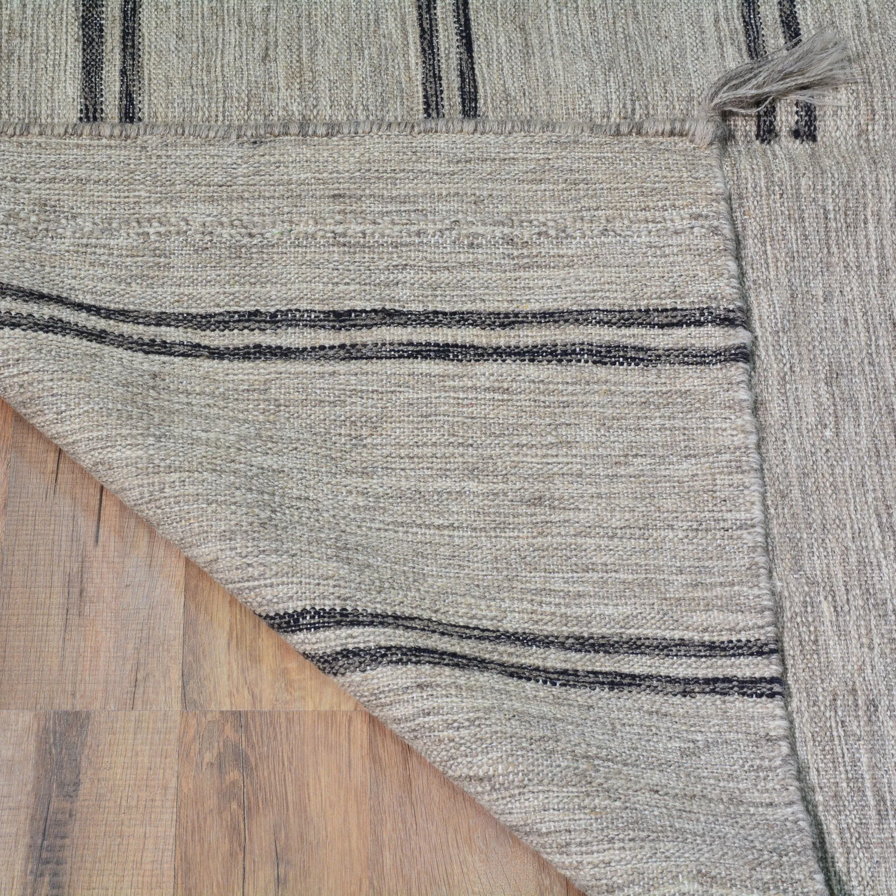 Hand-Woven Flat-Weave Contemporary Design Handmade Wool Rug (Size 4.0 X 5.10) Cwral-11022