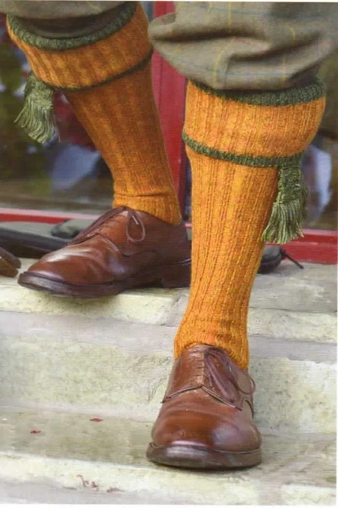 Knee High Golf Socks made from Merino Wool with removable Garter Ties
