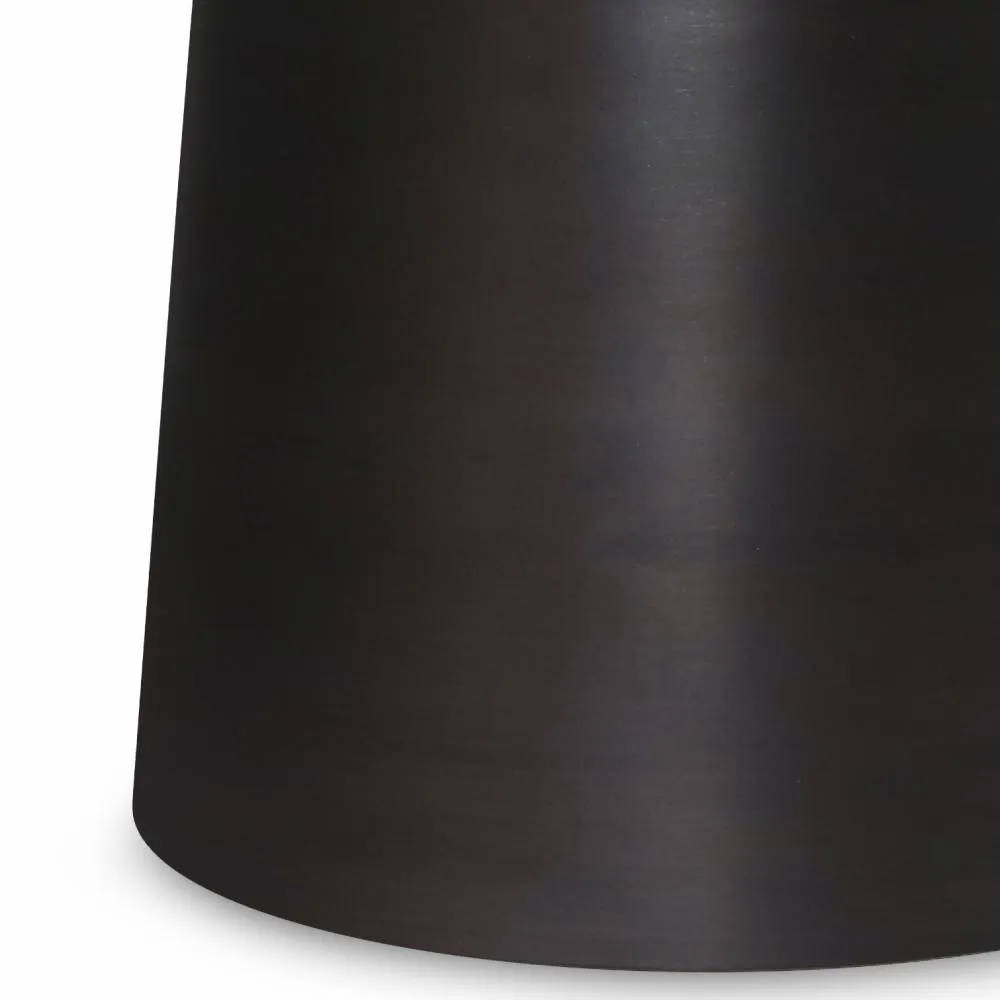 Toby Metal Table