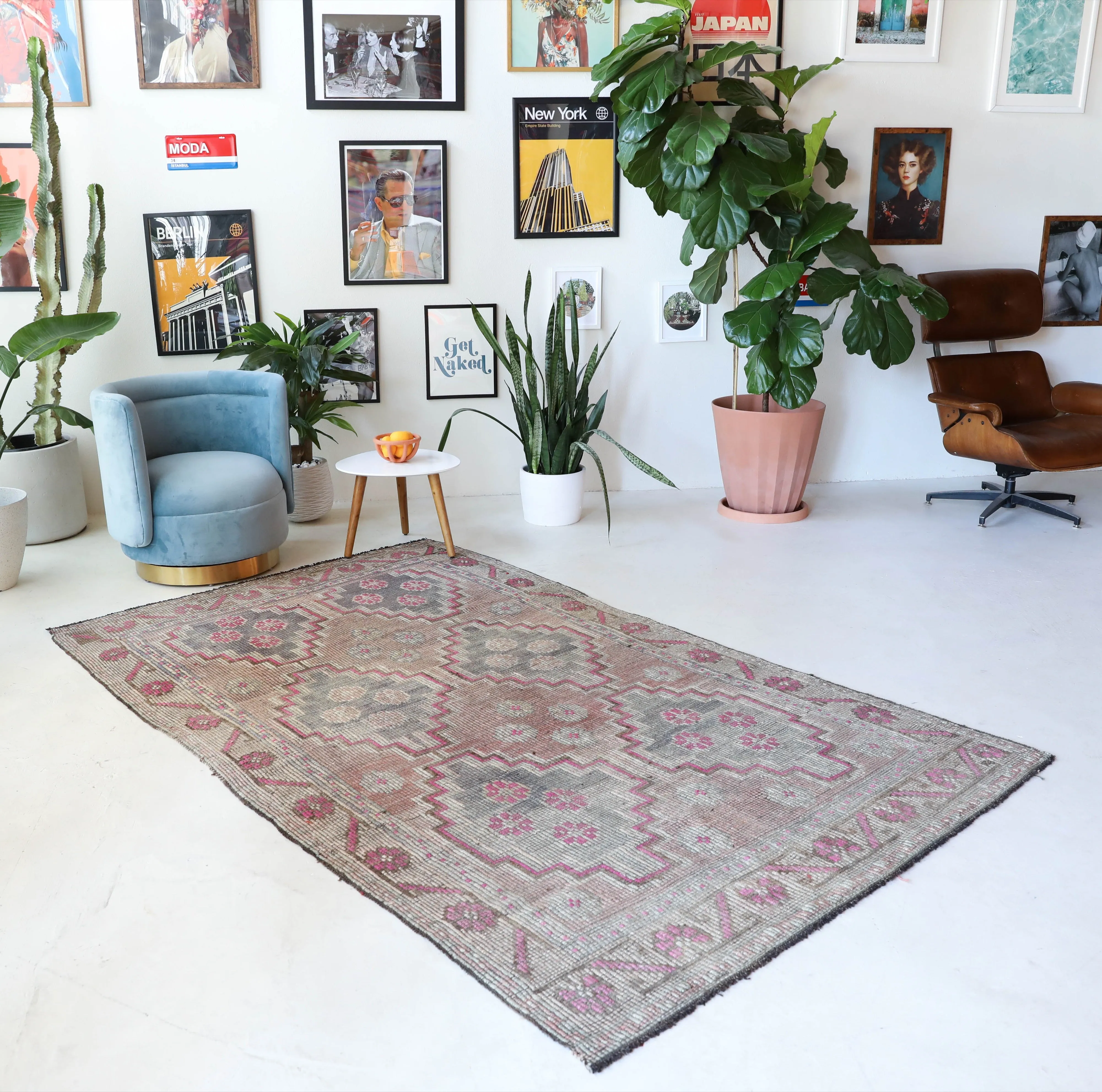 Vintage Mersin Mut Cicim Kilim Rug 5'5"x8'10"